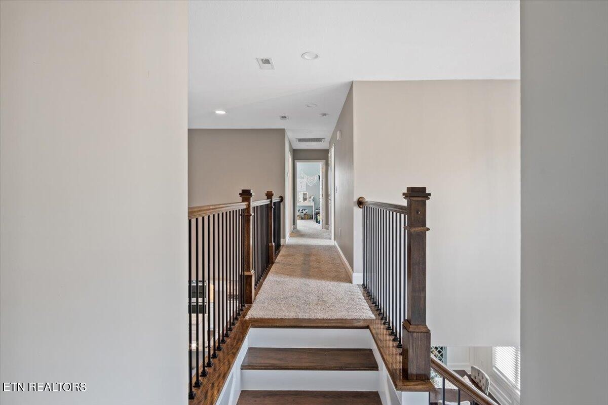 102 Pineberry West Road Oak Ridge, TN 37830 - Photo 37 of 60