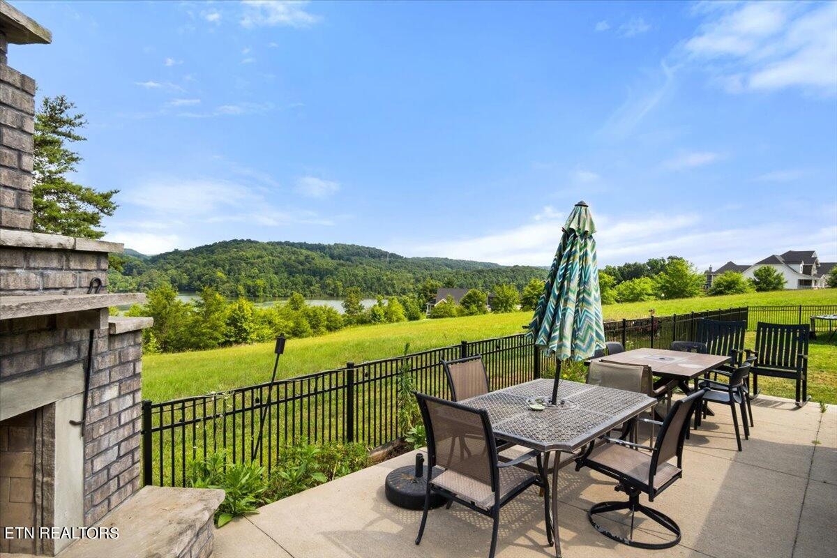 102 Pineberry West Road Oak Ridge, TN 37830 - Photo 44 of 60