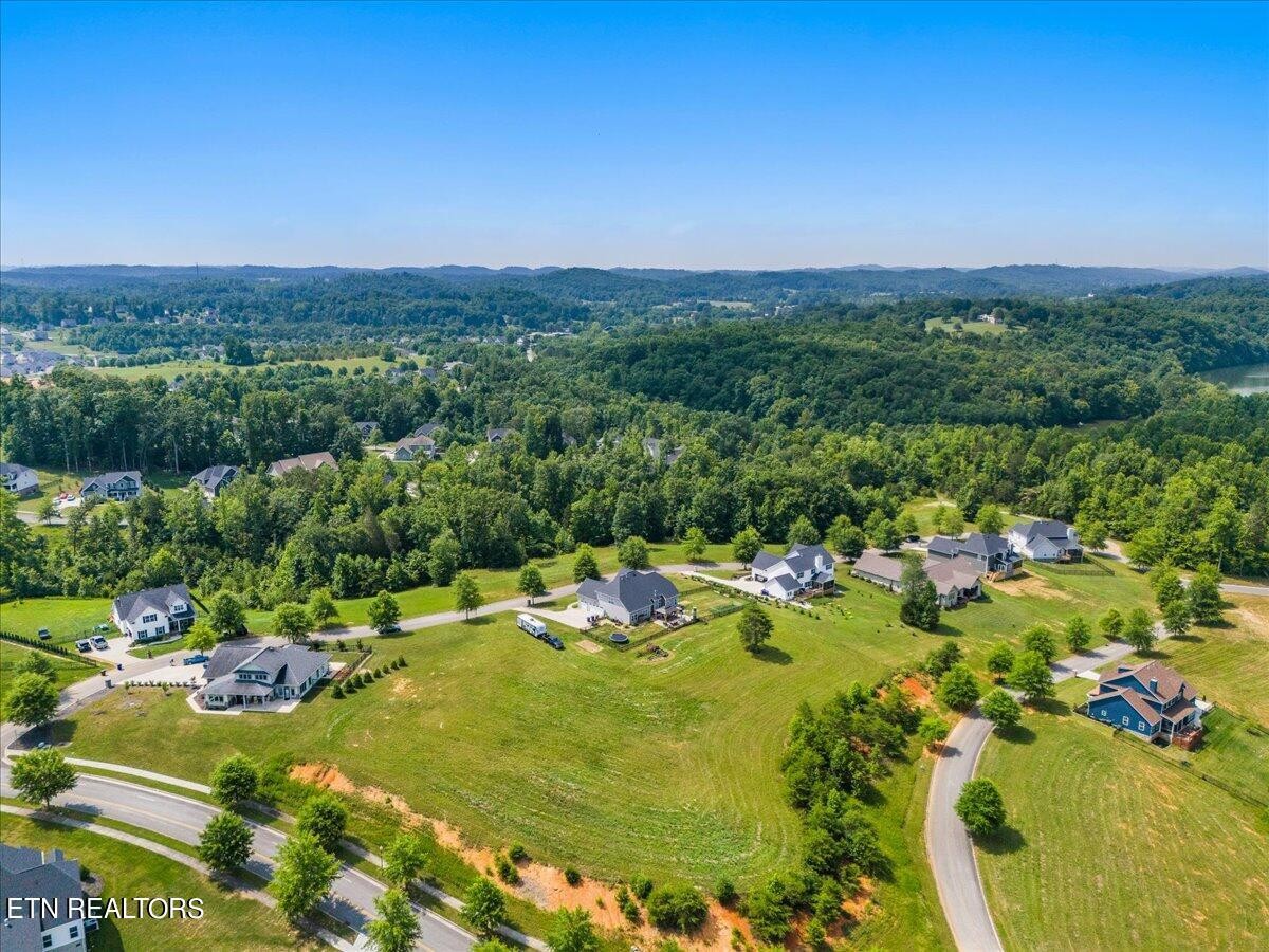 102 Pineberry West Road Oak Ridge, TN 37830 - Photo 47 of 60