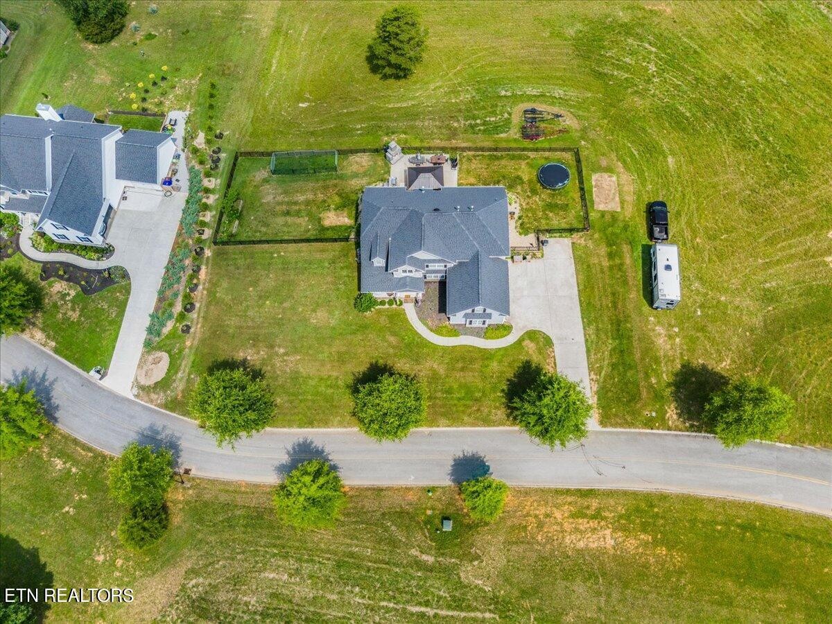 102 Pineberry West Road Oak Ridge, TN 37830 - Photo 53 of 60