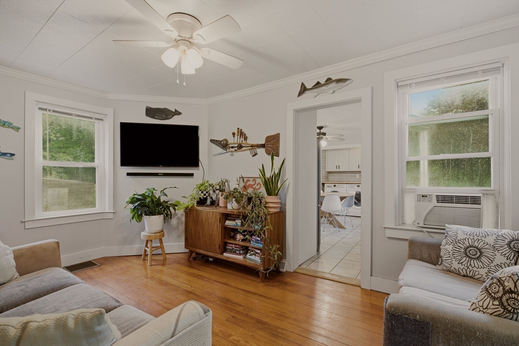 22 Hathaway Road Dartmouth, MA 02747 - Photo 12 of 37 Gallery Image 12