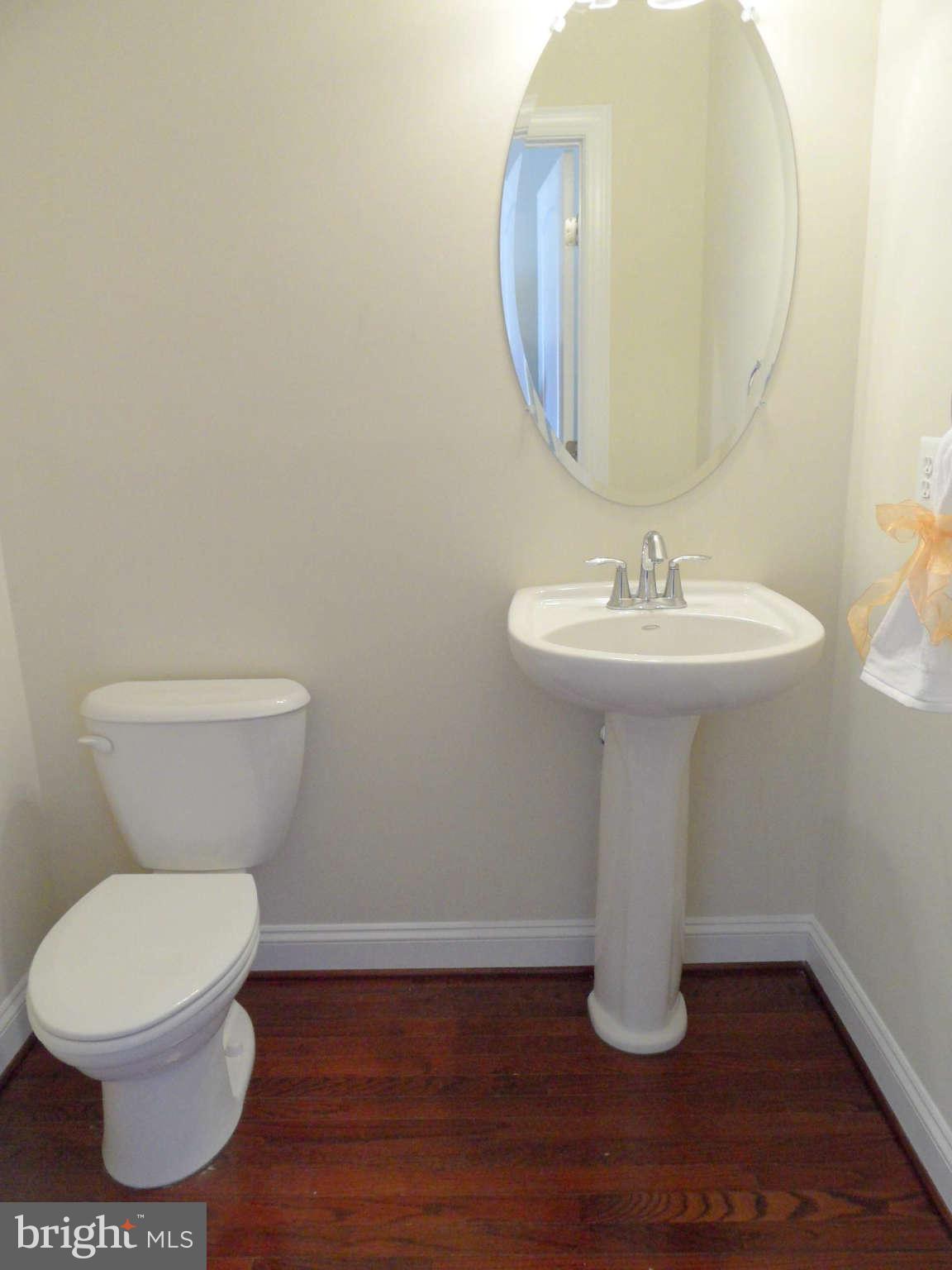 43352 Old Ryan Road Ashburn, VA 20148 - Photo 14 of 28 Bath
