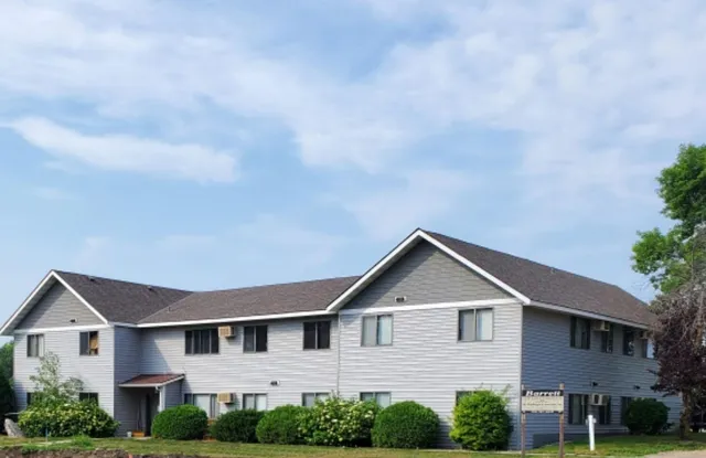 $765 | 700 3rd Street, Unit 3, Barrett, MN 56311