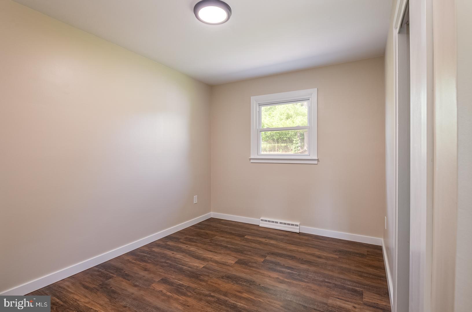 921 Shelbourne Road Reading, PA 19606 - Photo 22 of 34