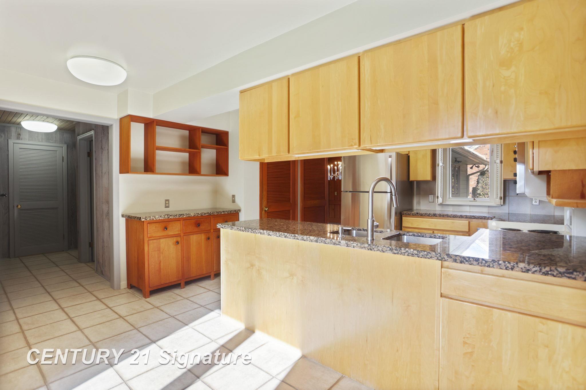 249 Stoneham Road Saginaw, MI 48638 - Photo 22 of 65 Gallery Image 22