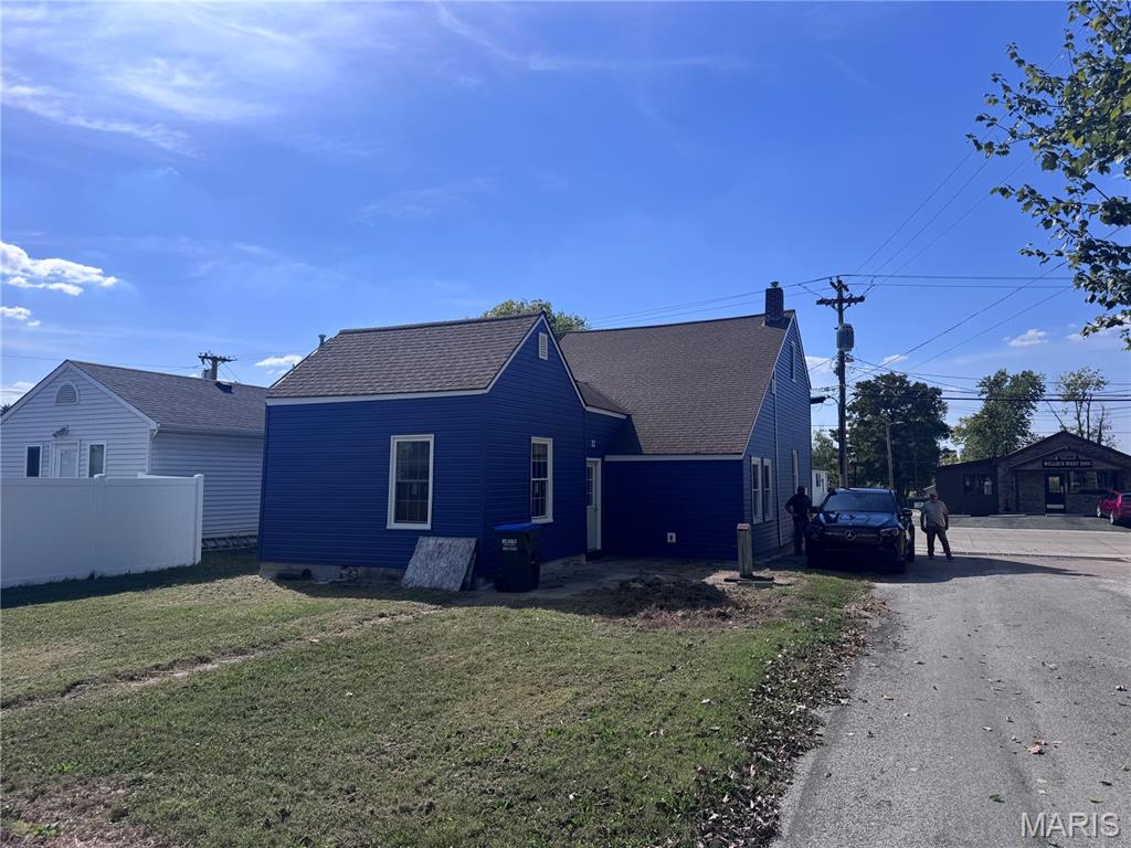 108 South Moore Street Waterloo, IL 62298 - Photo 5 of 10