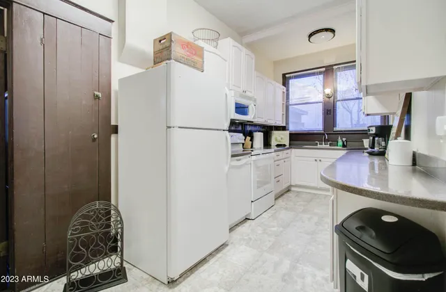 $2,500 | 385 South Broad Street, Globe, AZ 85501