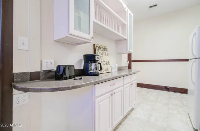 $2,500 | 385 South Broad Street, Globe, AZ 85501