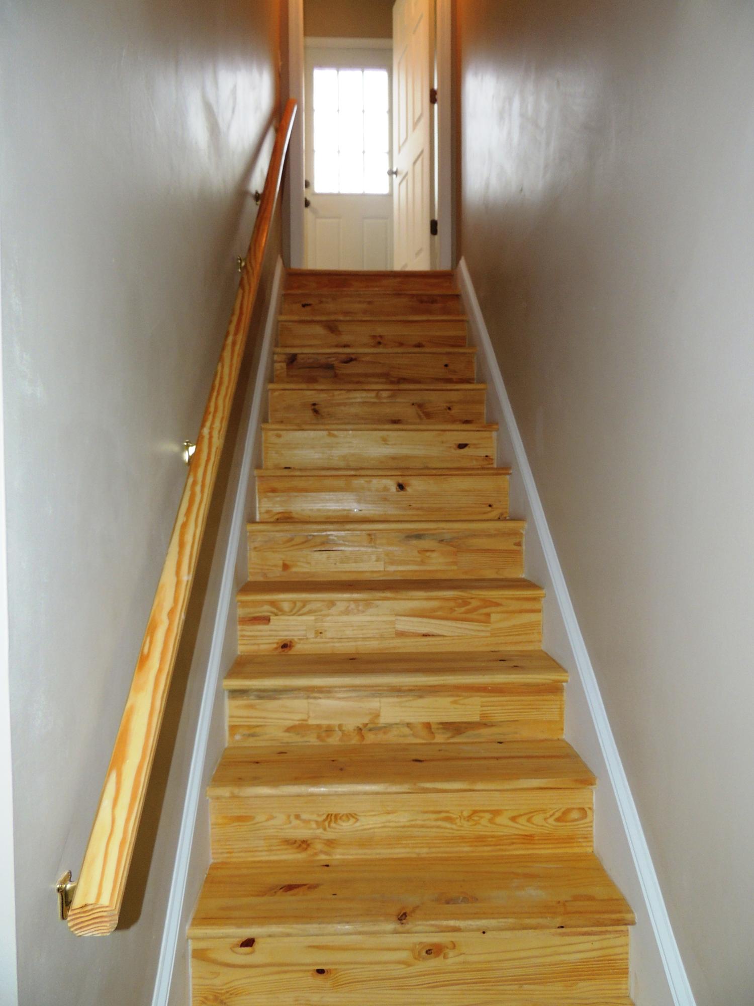 4474 Alean Road Boones Mill, VA 24065 - Photo 22 of 26 Stairway