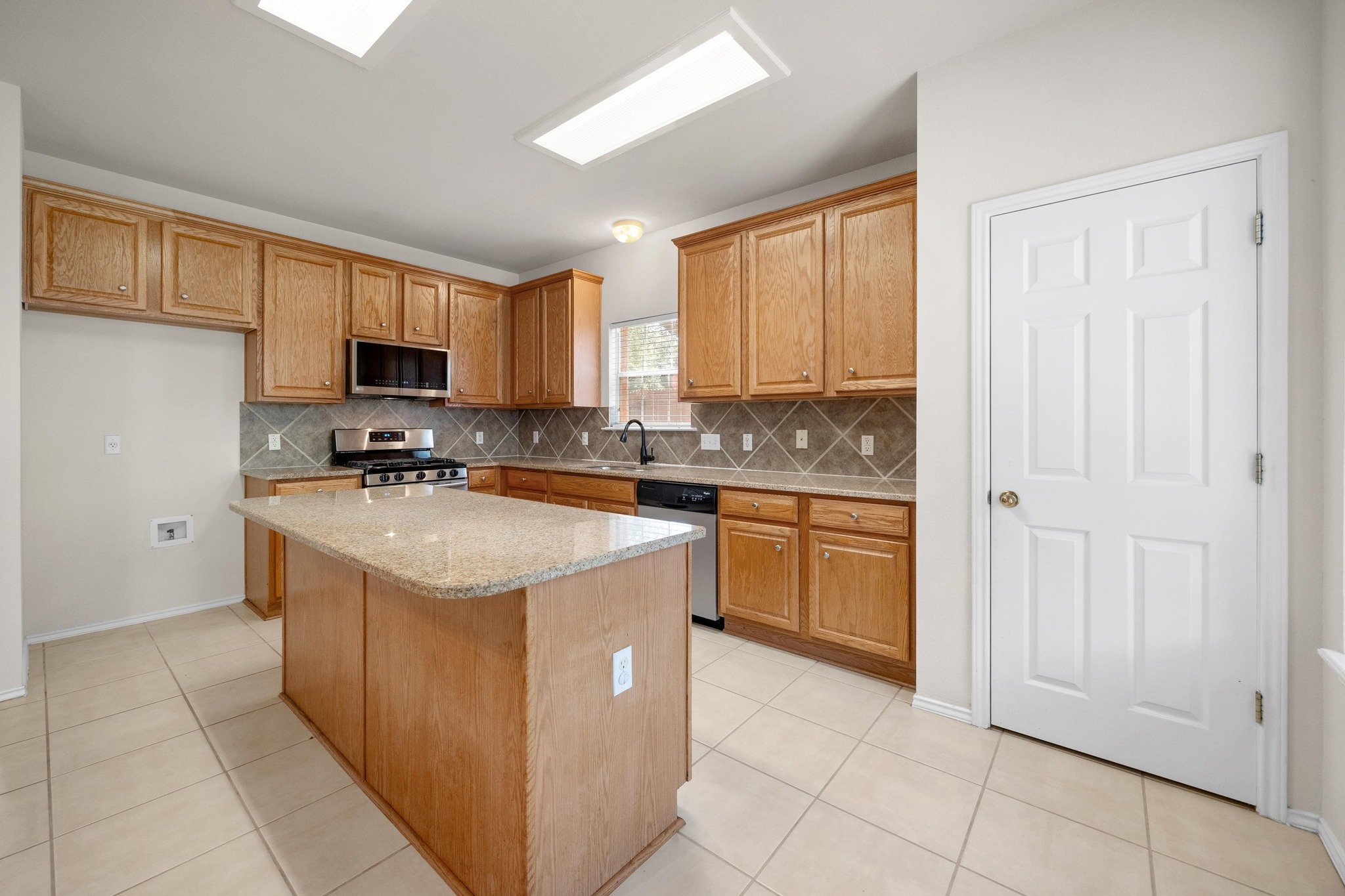 9400 Billingham Trail Austin, TX 78717 - Photo 8 of 32