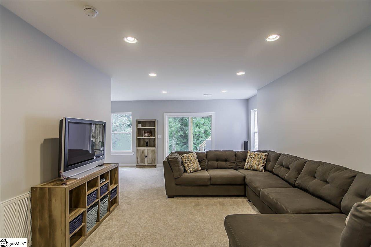 212 Selden Way Fountain Inn, SC 29644 - Photo 3 of 36