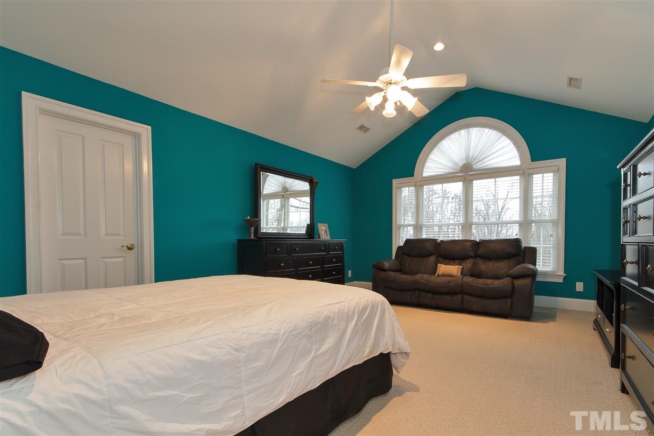 864 Rivers Edge Drive Graham, NC 27253 - Photo 18 of 25 2nd Floor Bedroom #2 with Full Bath