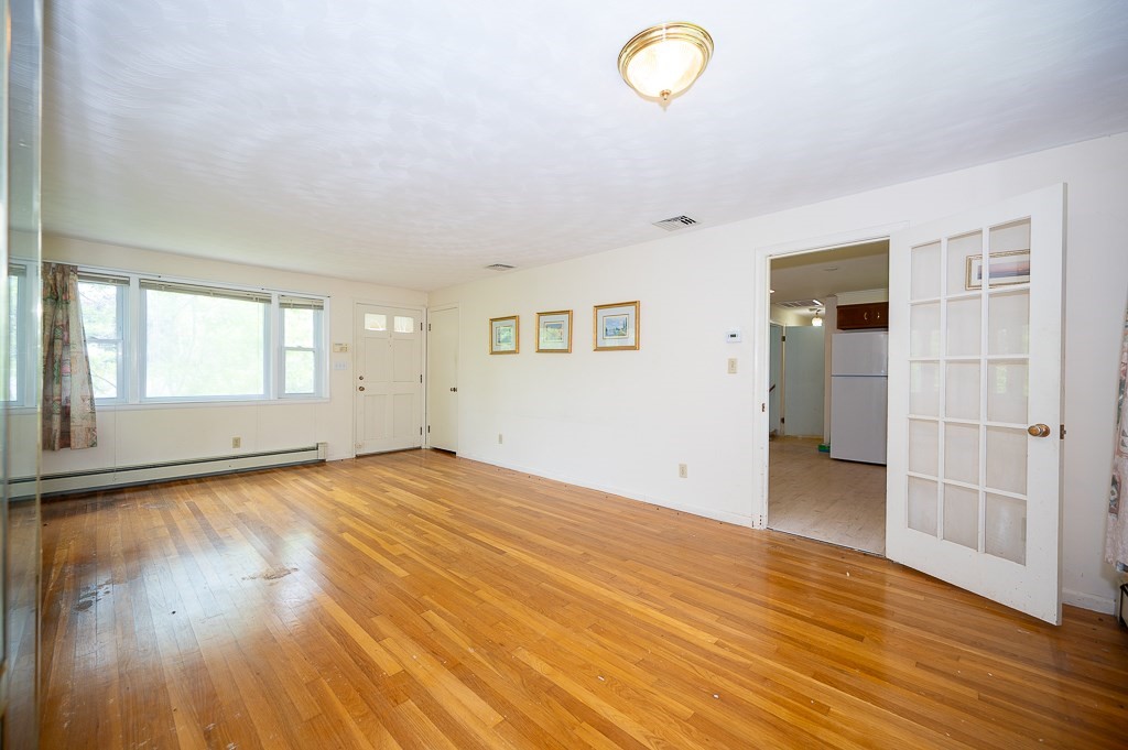 27 Chevy Chase Road Worcester, MA 01606 - Photo 6 of 29