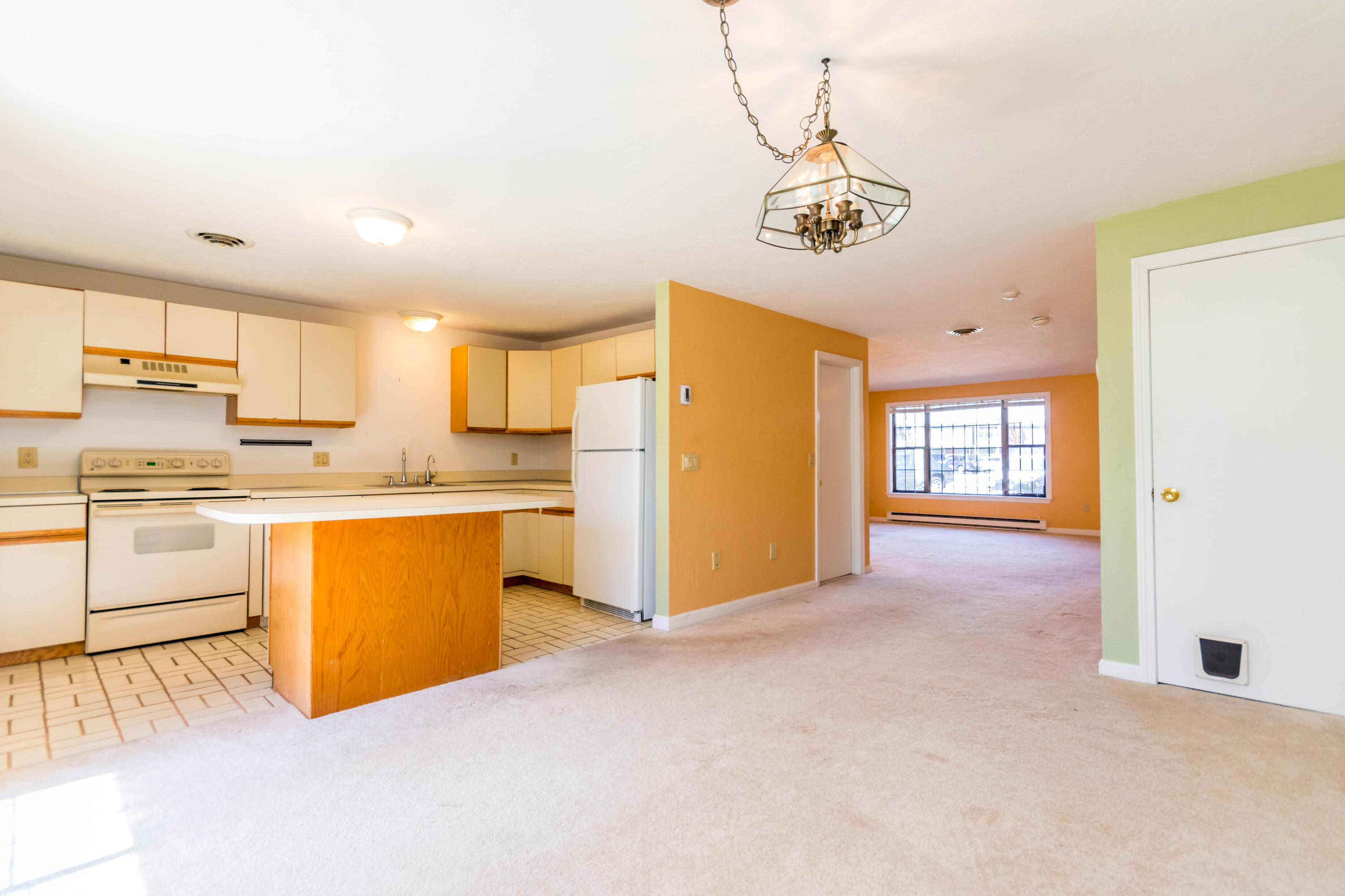 195 Falmouth Road, Unit 5B Mashpee, MA 02649 - Photo 12 of 29 Spacious 1st floor living