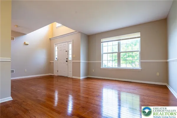 $2,800 | 127 Highlands Circle, Easton, PA 18042