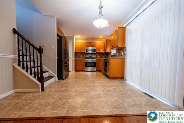 $2,800 | 127 Highlands Circle, Easton, PA 18042