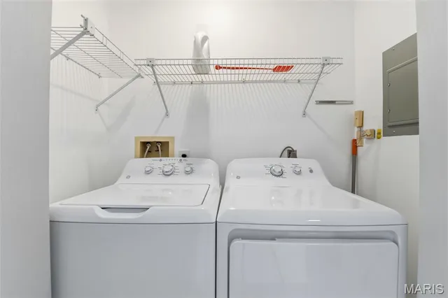 $240,000 | 604 Pine Ridge Trails Court, Unit 202, Ballwin, MO 63021