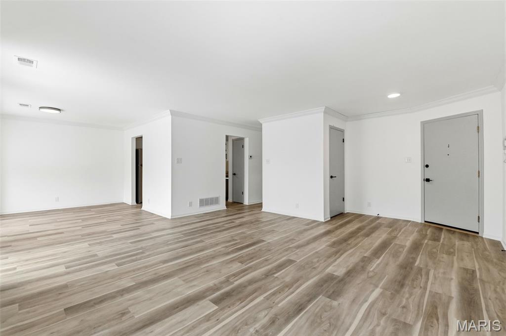 604 Pine Ridge Trails Court, Unit 202 Ballwin, MO 63021 - Photo 4 of 25