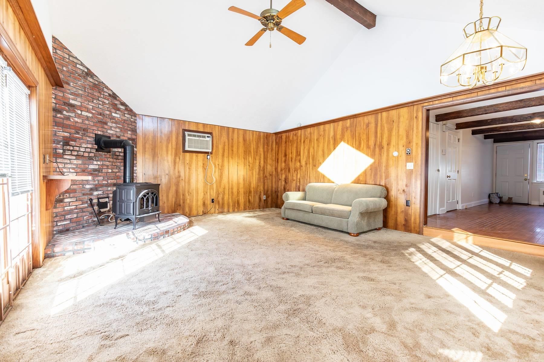 962 Montgomery Street Manchester, NH 03102 - Photo 11 of 51