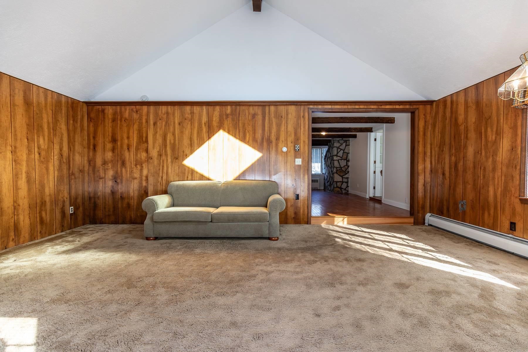 962 Montgomery Street Manchester, NH 03102 - Photo 13 of 51