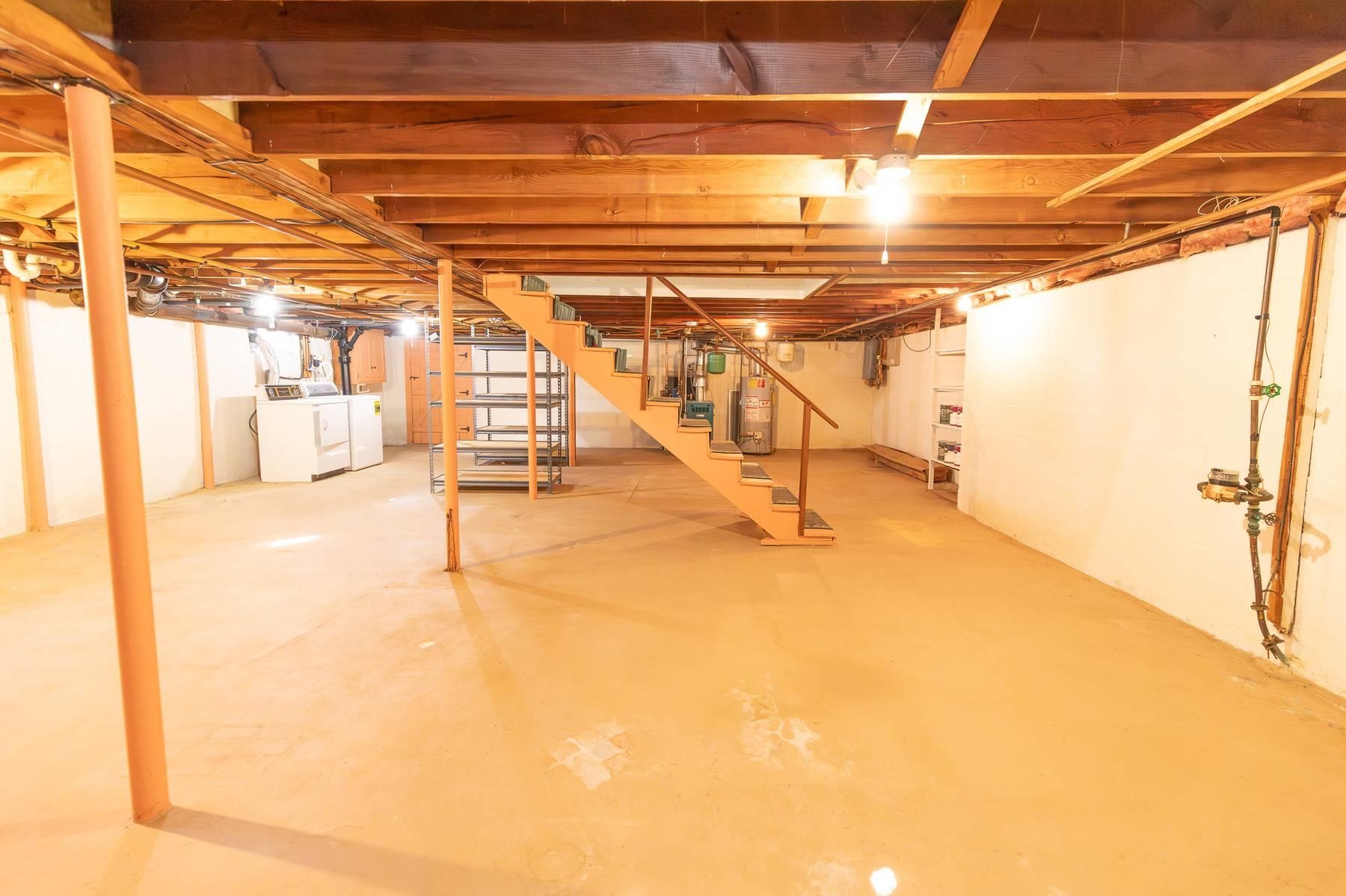 962 Montgomery Street Manchester, NH 03102 - Photo 41 of 51