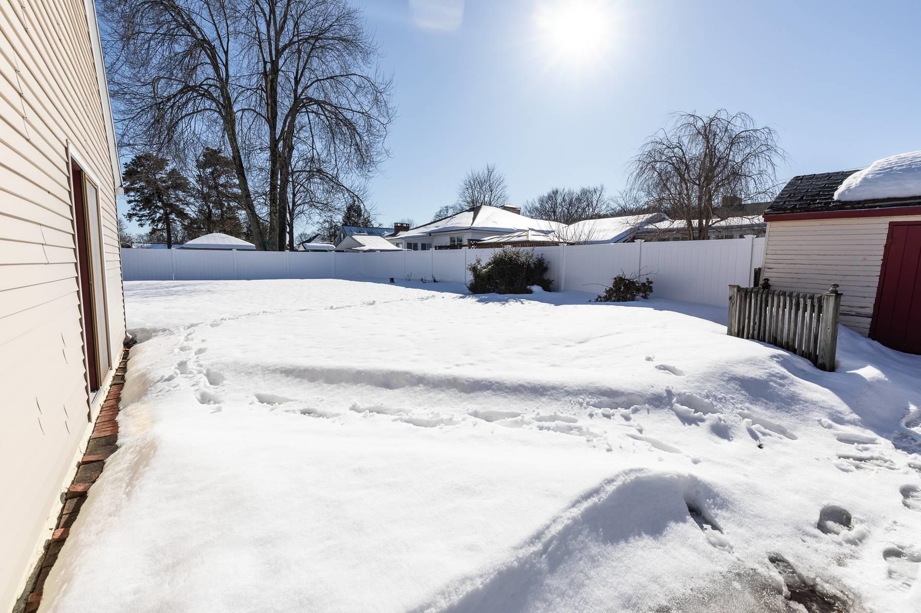 962 Montgomery Street Manchester, NH 03102 - Photo 48 of 51