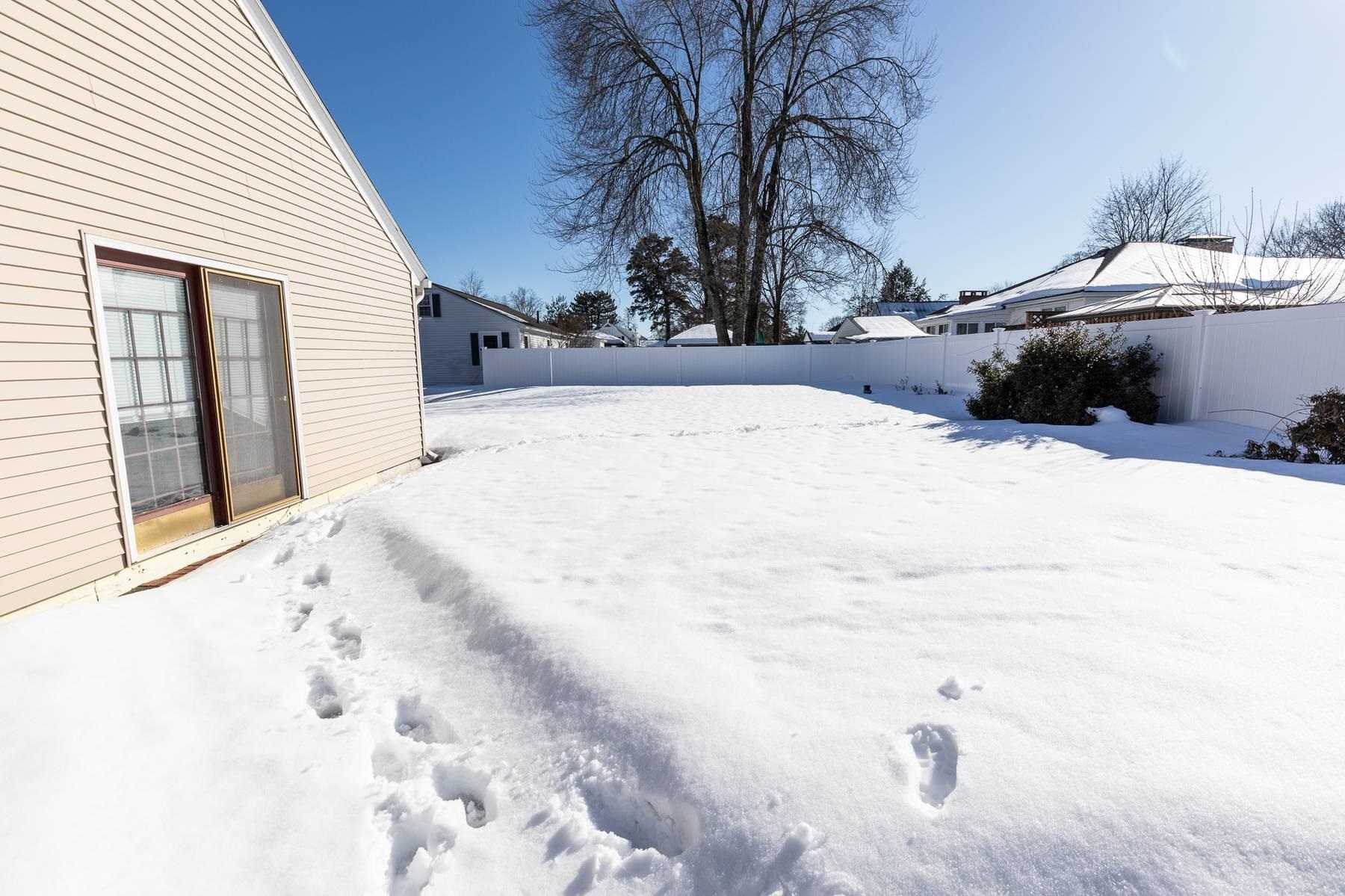 962 Montgomery Street Manchester, NH 03102 - Photo 49 of 51