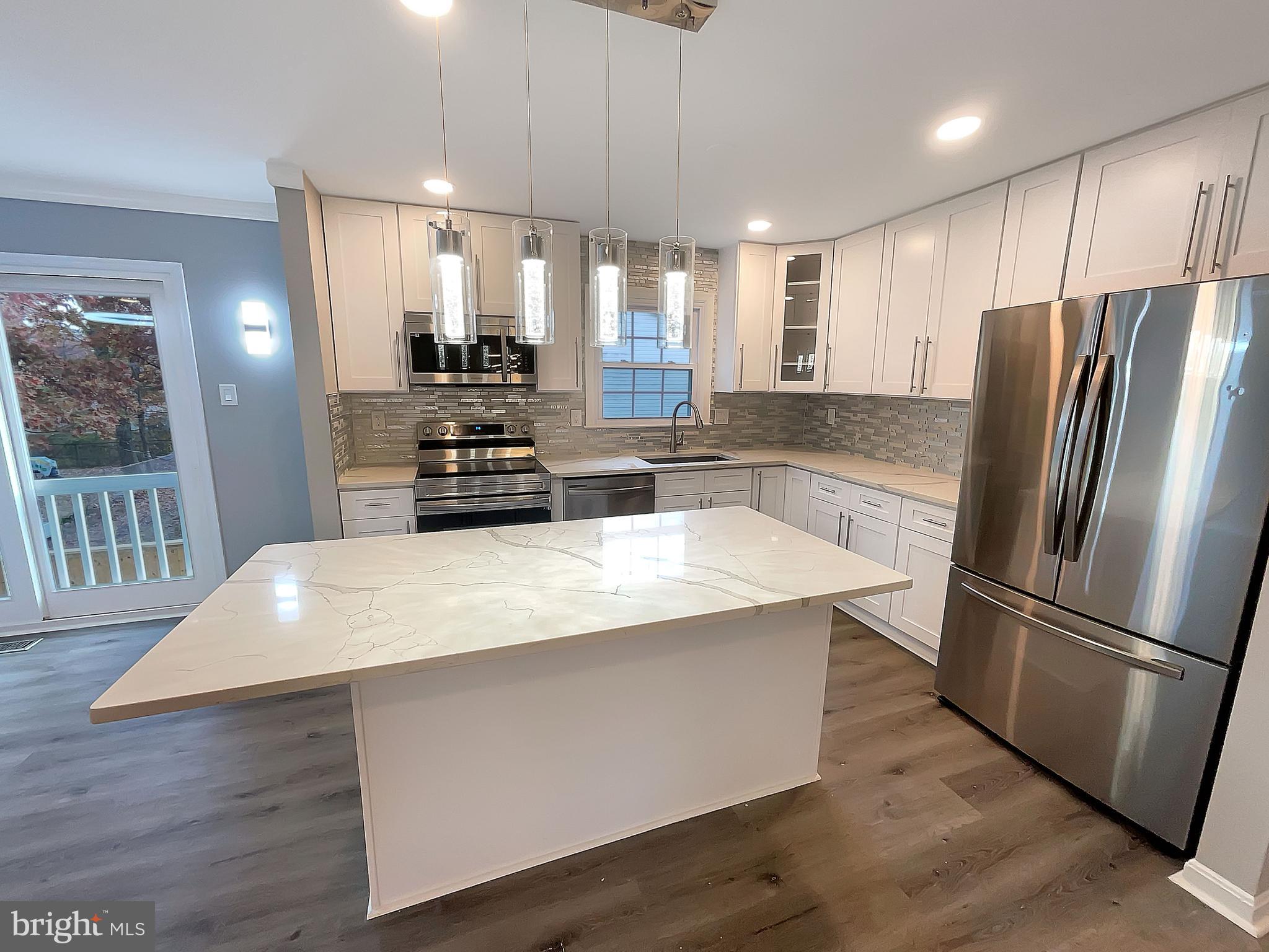 6824 Ben Franklin Road Springfield, VA 22150 - Photo 7 of 17