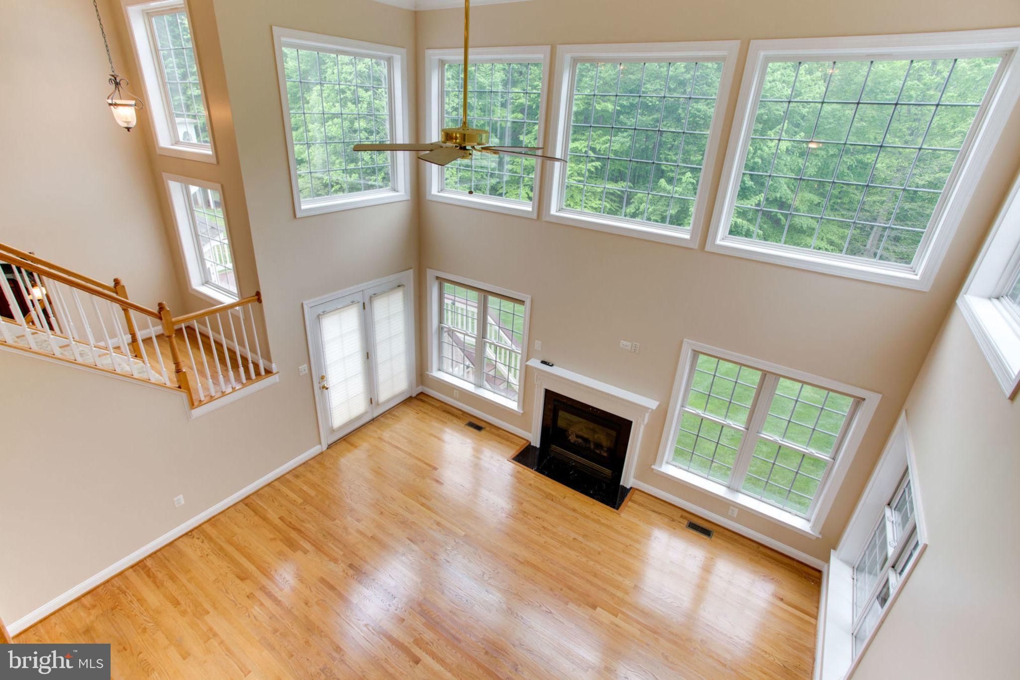 11520 Summit Ridge Court Manassas, VA 20112 - Photo 4 of 72 Gallery Image 4