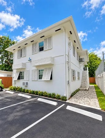 $3,350 | 160 Northwest 62nd Street, Unit 3, Miami, FL 33150