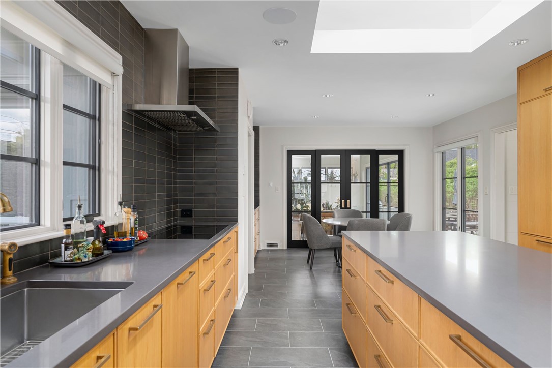 2 Harian Road Providence, RI 02906 - Photo 21 of 50