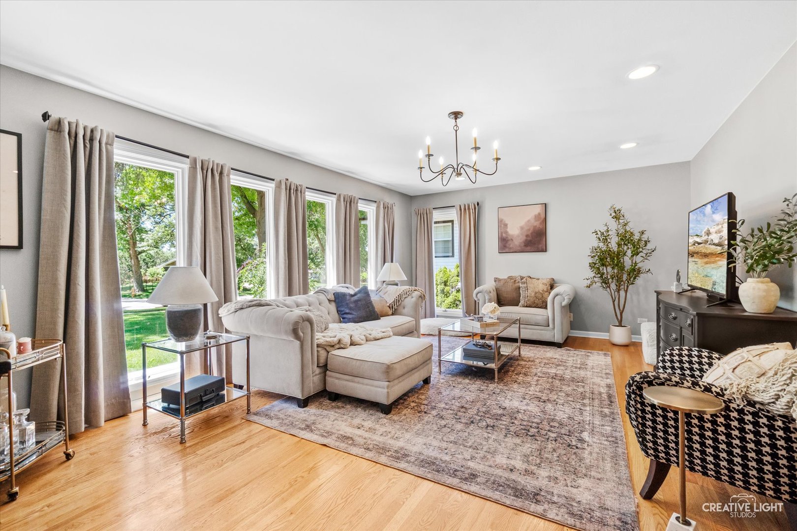 636 S Road Lisle, IL 60532 - Photo 7 of 34 Gallery Image 7