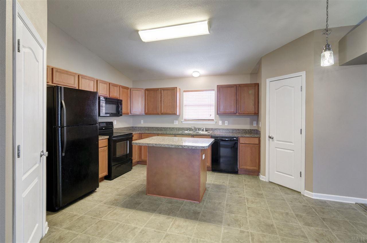 7948 Promise Creek Road Navarre, FL 32566 - Photo 10 of 49 Gallery Image 10