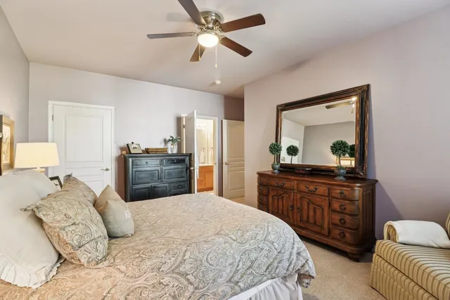 $265,000 | 545 Metropolitan Street, Aurora, IL 60502