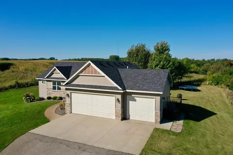 $470,000 | 7600 12th Street Northwest, Willmar, MN 56288