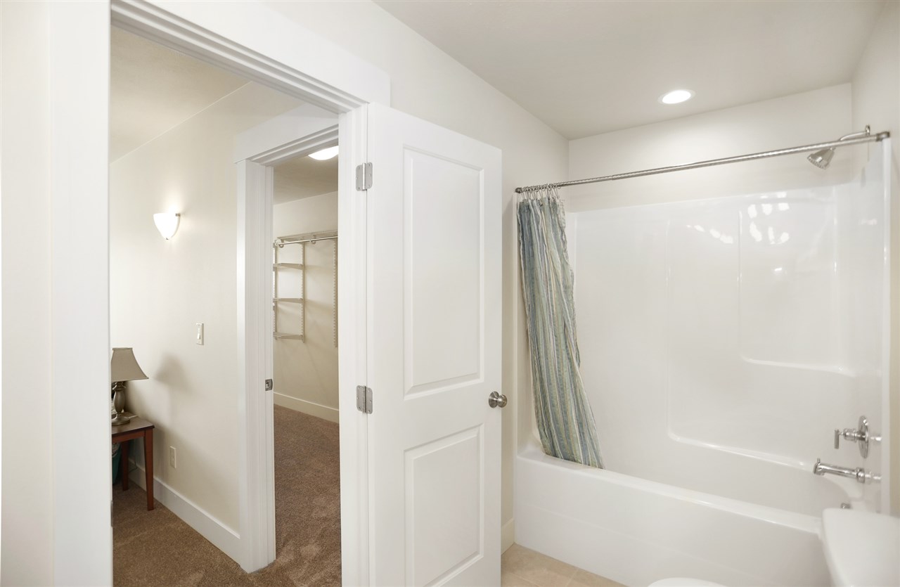821 North Johnson Road, Unit 823 Spokane Valley, WA 99206 - Photo 12 of 20 Gallery Image 12