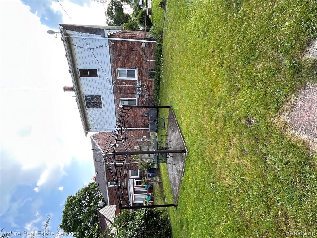 20186 Gardendale Street, Unit 2 Detroit, MI 48221 - Photo 3 of 36
