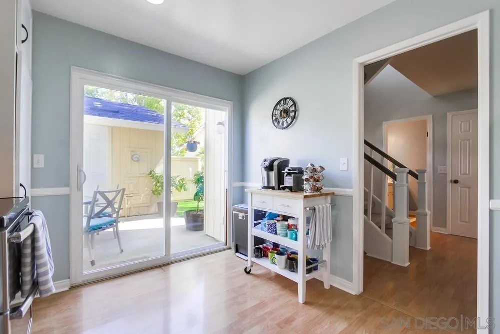 284 Gardendale Road Encinitas, CA 92024 - Photo 26 of 59 a room with furniture and a gate