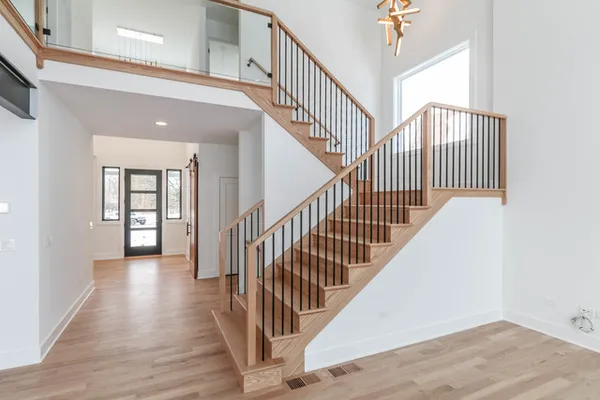 $1,499,900 | 313 Lincoln Street, Schaumburg, IL 60194