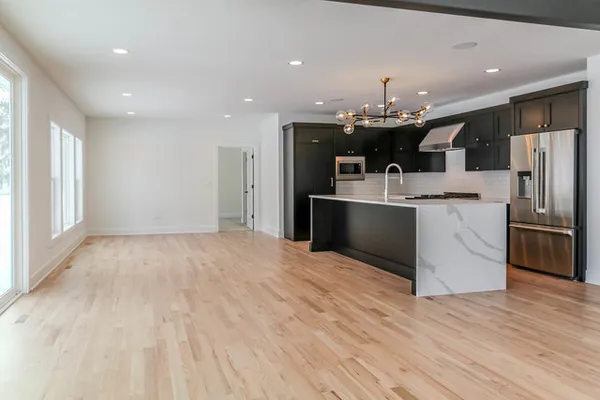 $1,499,900 | 313 Lincoln Street, Schaumburg, IL 60194