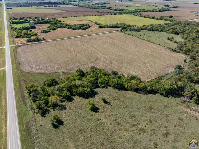 $1 | 0 10th Road, Clay Center, KS 67432