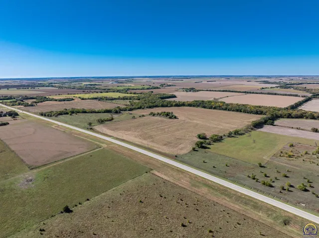 $1 | 0 10th Road, Clay Center, KS 67432