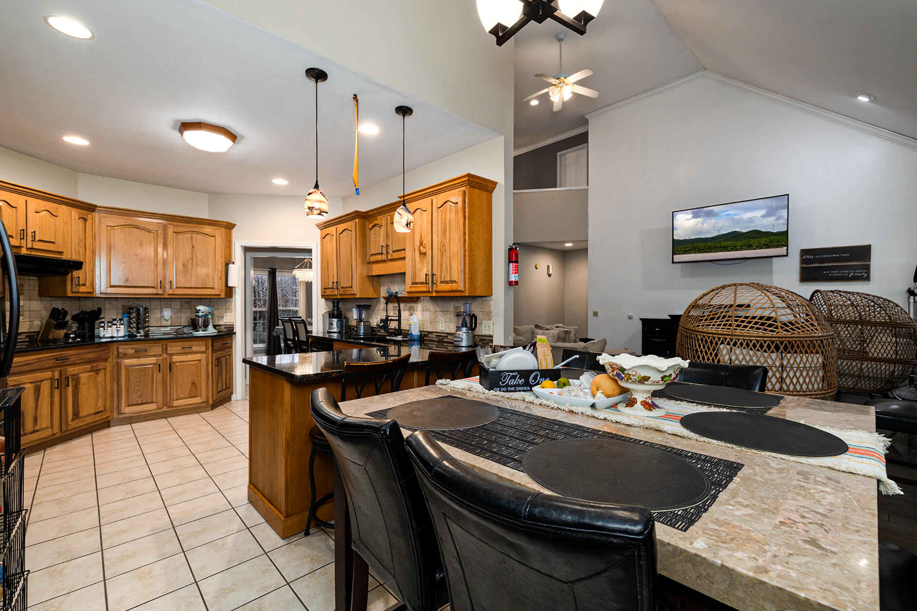 1295 Walston Street Dalton, GA 30720 - Photo 14 of 39 Dining 1