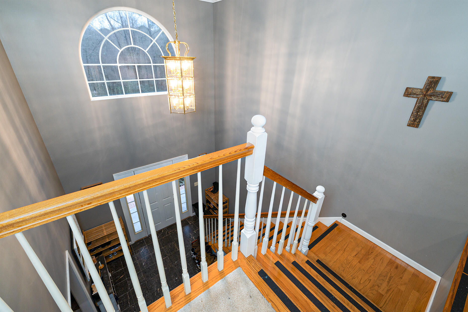1295 Walston Street Dalton, GA 30720 - Photo 4 of 39 Stairs1