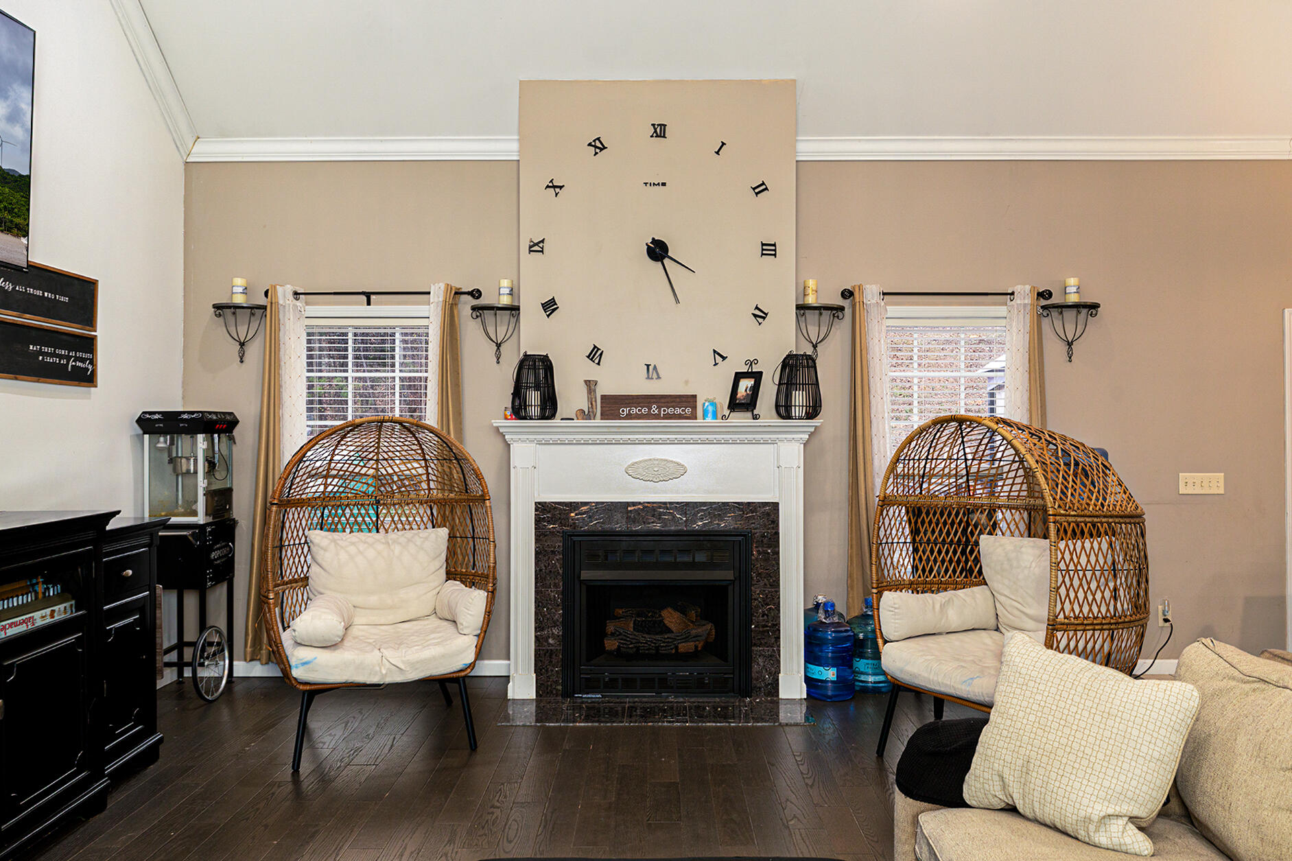 1295 Walston Street Dalton, GA 30720 - Photo 8 of 39 Living Room 3