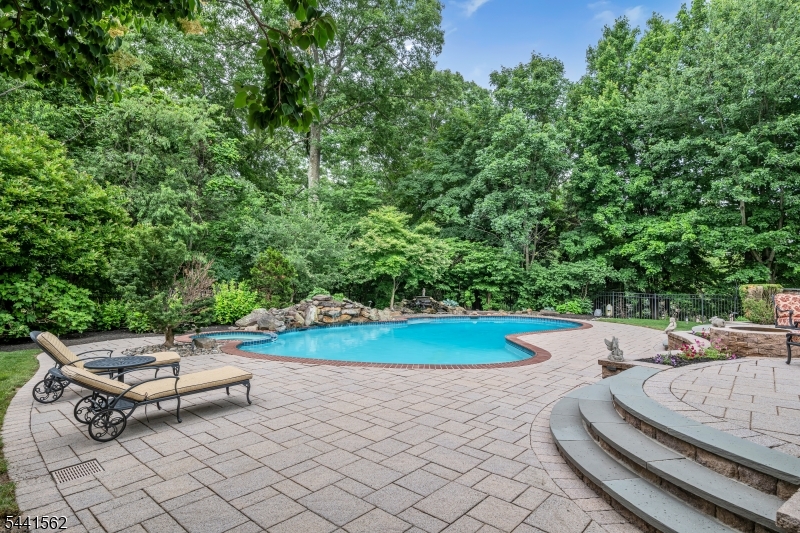 4 Ashley Drive Flanders, NJ 07836 - Photo 13 of 48