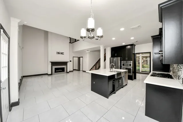 $3,000 | 5810 Windy Knoll Lane, Rosharon, TX 77583