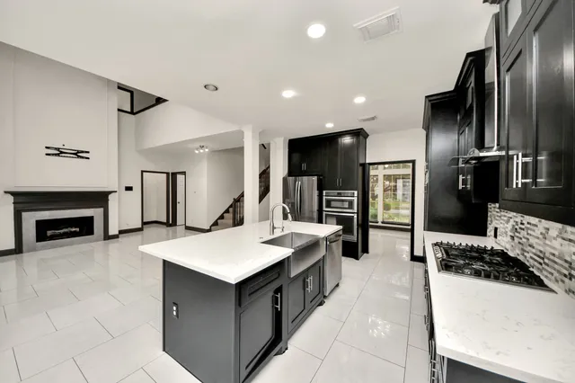 $3,000 | 5810 Windy Knoll Lane, Rosharon, TX 77583