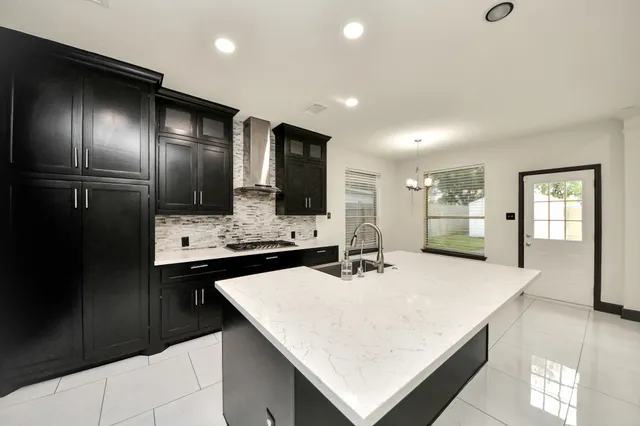 $3,000 | 5810 Windy Knoll Lane, Rosharon, TX 77583