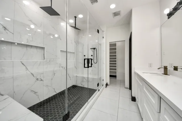 $3,000 | 5810 Windy Knoll Lane, Rosharon, TX 77583